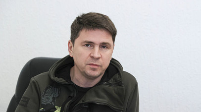 Подоляк предложил обменять экс-главу Мотор Сич на тысячу украинских пленных