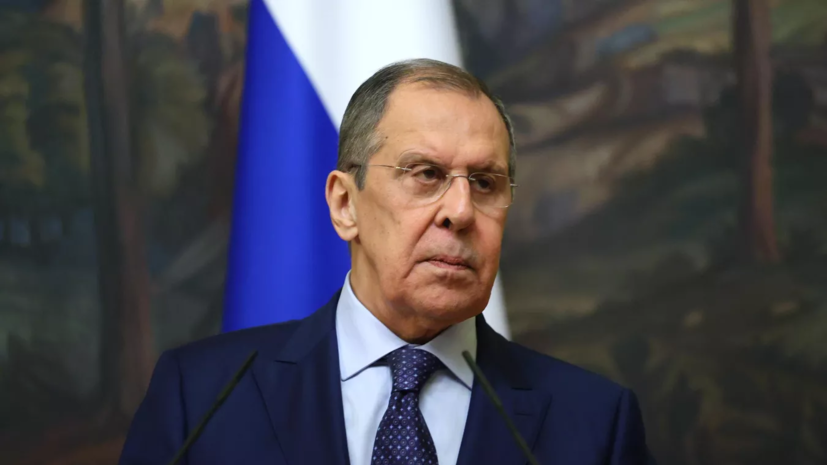 Лавров заявил, что не читает английских газет