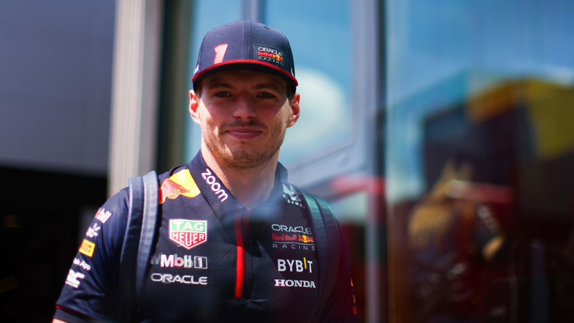 Макс ферстаппен. Гран при испании 2024 практика. Гонки испанцев на мотоциклах. Гран при испании 2024 практика. Гран при f1.