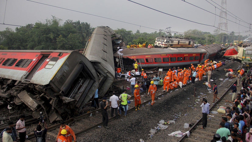 Генконсульство: данных о пострадавших россиянах при крушении поездов в Индии нет