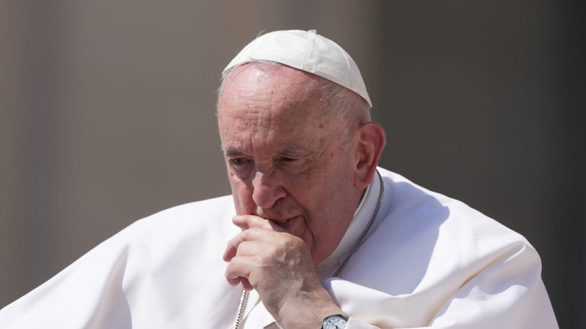 Папа Римский выразил соболезнования в связи с крушением поездов в Индии