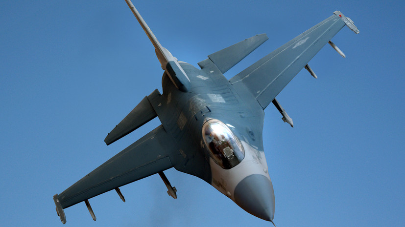 В США подтвердили привлечение истребителя F-16 к перехвату бизнесджета над Вашингтоном