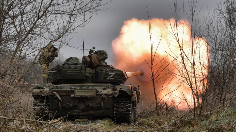 ВСУ за сутки потеряли до 425 военных и самоходку PzH 2000 на Донецком направлении