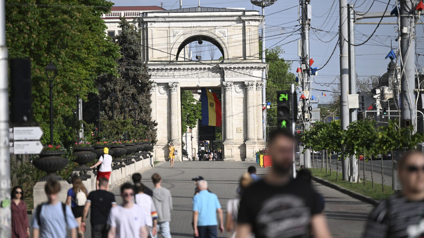 СВР: распространяющие русофобию в Молдавии СМИ находятся под контролем Запада