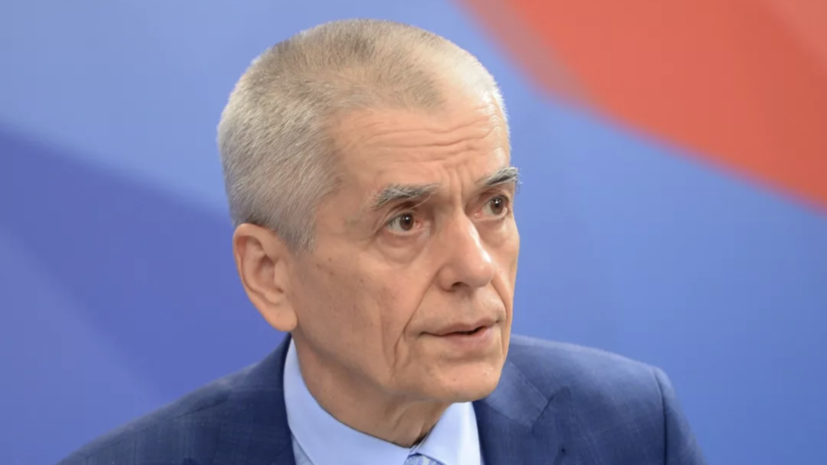 Онищенко: День России и День медработника связывает общая цель — сохранение государства