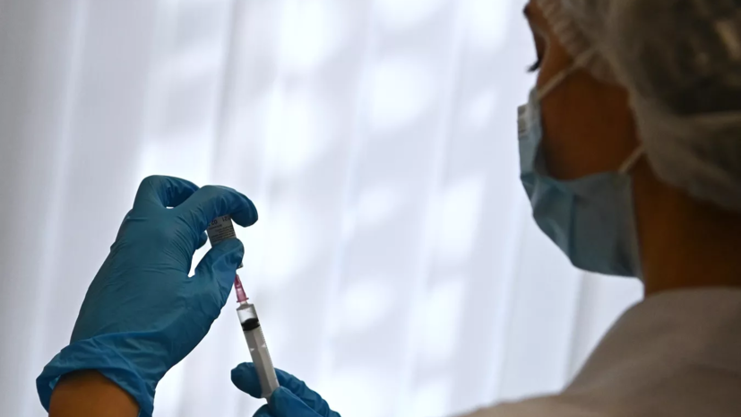 Сальдо: прививки от гепатита и инфекций начали делать в Херсонской области
