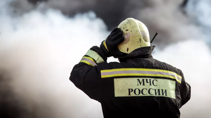 Спасатели ликвидировали открытое горение резервуара с нефтью в Туймазинском районе