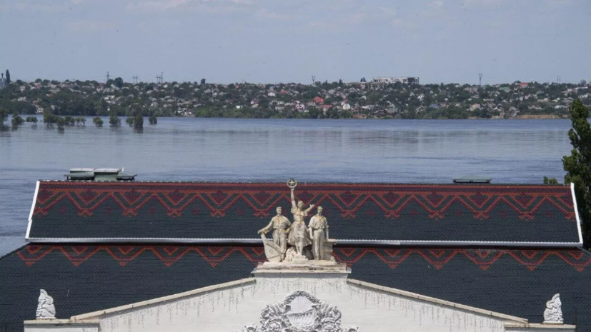 «Укргидроэнерго»: уровень воды в Каховском водохранилище снизился более чем на семь метров