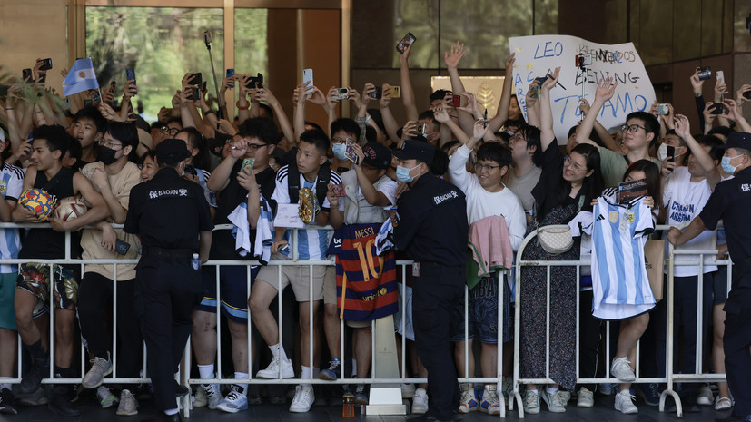 Мессимания: китайские фанаты сходят с ума из-за приезда в страну сборной Аргентины на товарищеский матч с Австралией