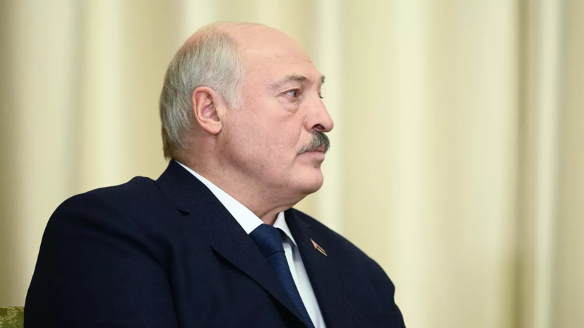 Лукашенко: боевиков полка Калиновского не выпускают с Украины заградотряды