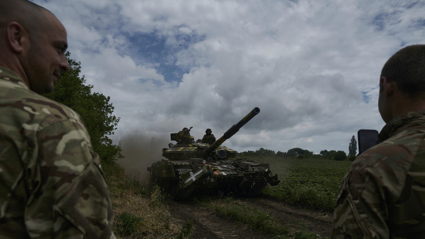 В Киеве рассчитывают, что 30 тысяч украинских военных пройдут обучение в ЕС в 2023 году