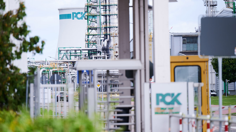 «Казмунайгаз» и Rosneft Deutschland договорились о поставках нефти в Германию на 2023 год