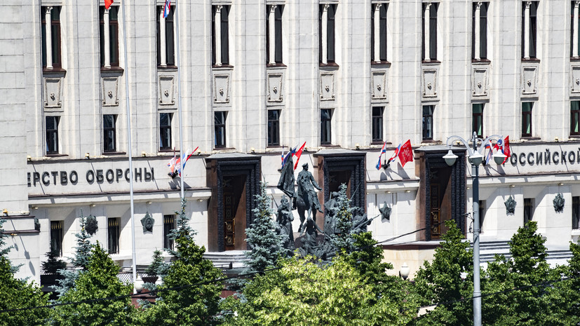 Первый замглавы Минобороны Цаликов поздравил госпиталь Вишневского с 55-летним юбилеем