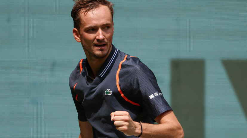 Медведев: лучшие игроки на траве, такие как Федерер, кажутся инопланетянами