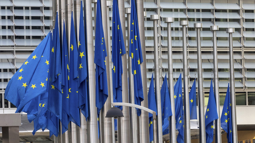 ЕК: ЕС юридически готовит использование активов России для восстановления Украины
