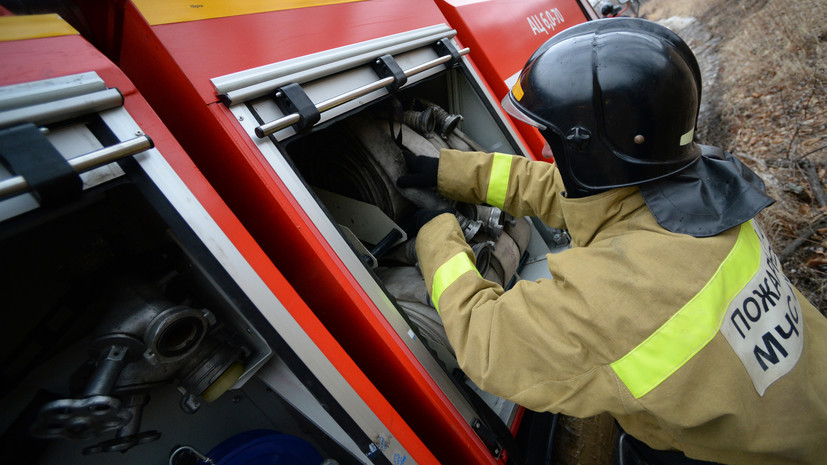 МЧС: пожар на складе в Ростовской области ликвидирован