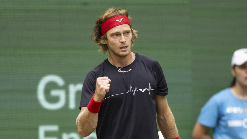 Рублёв вышел в четвертьфинал турнира в Галле