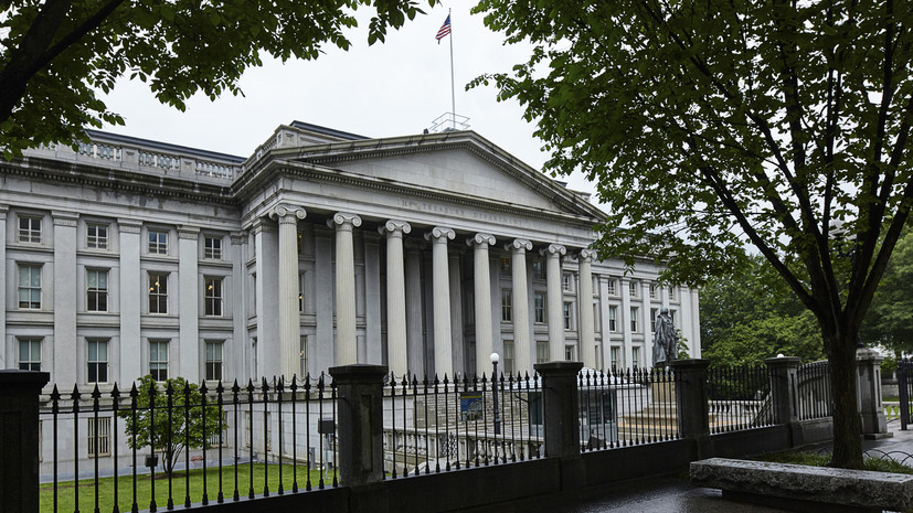 Глава Минфина США заявила о снижении риска рецессии в стране