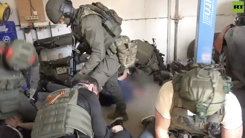 «Задержаны с поличным»: ФСБ пресекла покупку цезия-137 для антироссийской провокации в зоне СВО
