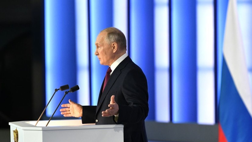 Путин: Россия чувствует себя уверенно и сможет реализовать все намеченные планы