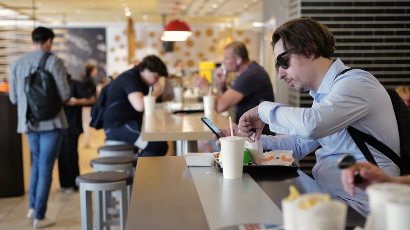 Сеть ресторанов «Вкусно — и точка» повысила цены на меню в кафе