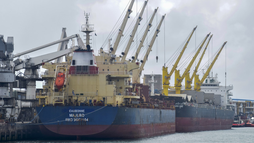 Глава МИД Турции обсудил с Генсеком ООН зерновую сделку и гумпомощь Сирии