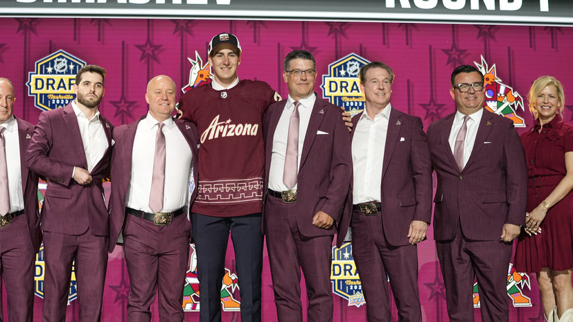 Четыре российских хоккеиста выбраны в первом раунде драфта НХЛ 2023 года
