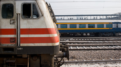 Hindustan Times: 50 человек погибли в результате столкновения поездов в Индии