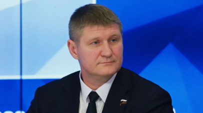 Депутат Шеремет назвал слова главы Минобороны Британии о Крыме фантазиями и слепотой