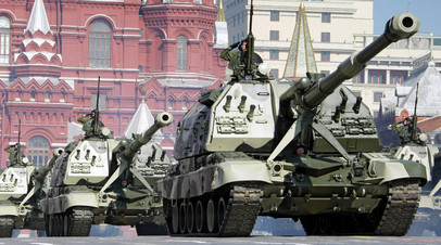 «Мста-С» на Красной площади во время военного парада, посвящённого Дню Победы