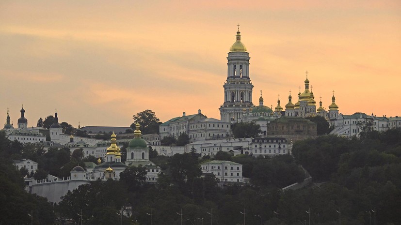 Киевские власти потребовали от монахов УПЦ освободить Киево-Печерскую лавру за три дня