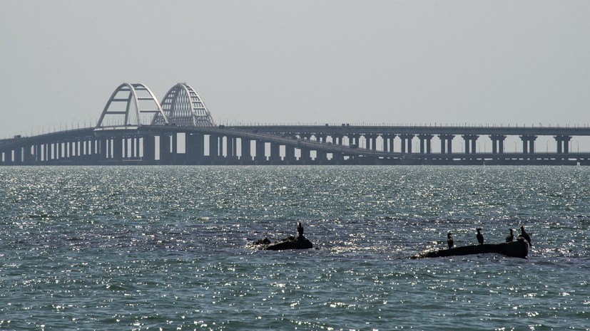 Оперштаб: очередь из машин на Крымский мост со стороны Кубани достигла 9 км
