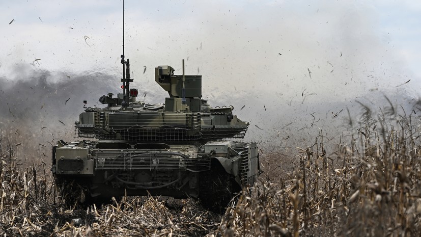 «Для наиболее эффективного уничтожения противника»: в МО РФ рассказали о работе танкистов ЦВО в зоне спецоперации