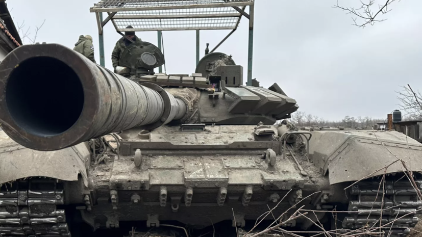 «Точечные удары по врагу»: Минобороны РФ показало боевую работу танков Т-72Б3М в зоне СВО