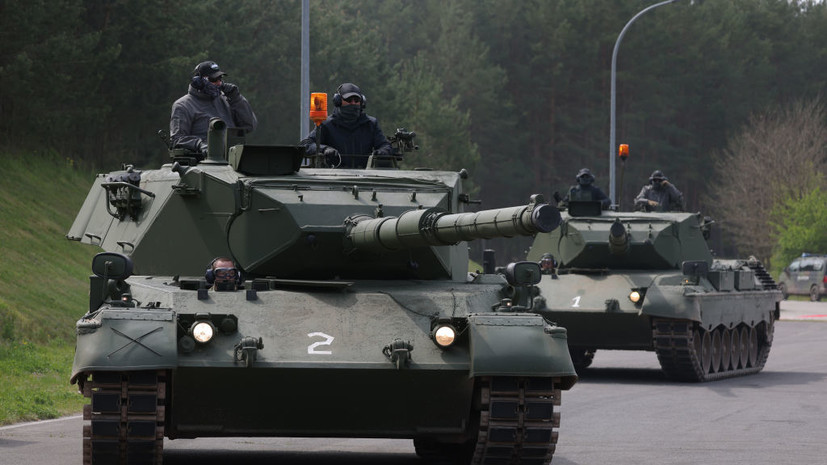 Глава Минобороны ФРГ анонсировал передачу десятков танков Leopard 1A5 на Украину