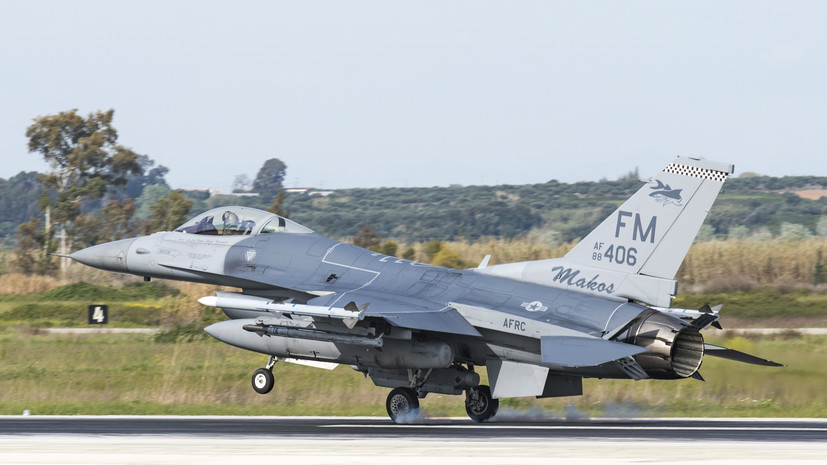 Корректировка позиций: в НАТО отказались передавать Киеву истребители F-16 до конца контрнаступления