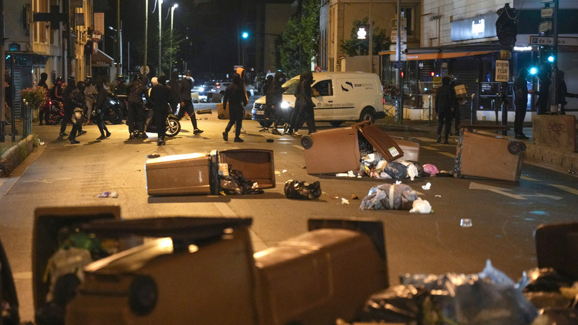 Во Франции потребовали от соцсетей ввести ограничения на время протестов