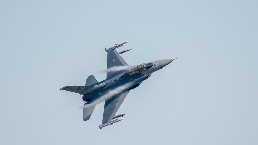 Румыния намерена открыть центр по обучению лётчиков пилотированию F-16