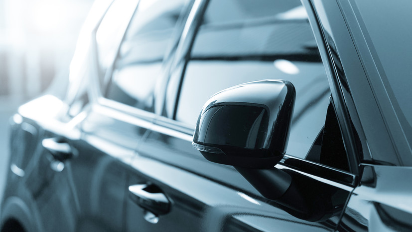 «Ведомости»: автомобили подорожают на 5—10% летом и осенью из-за ослабления рубля