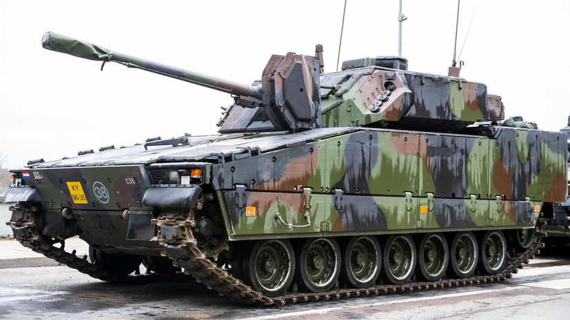 Глава Минобороны Резников заявил, что шведские машины пехоты СV90 прибыли на Украину