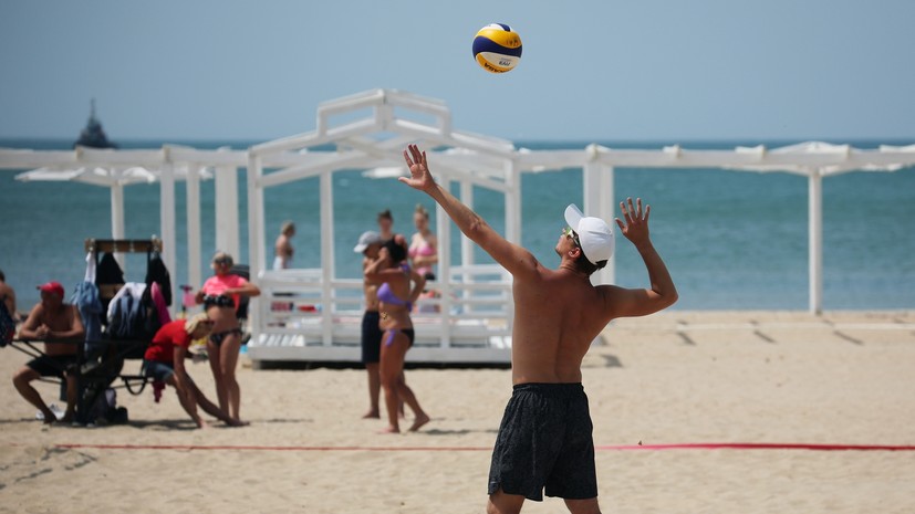 Власти Анапы запретили купание в Чёрном море из-за шторма и донного течения