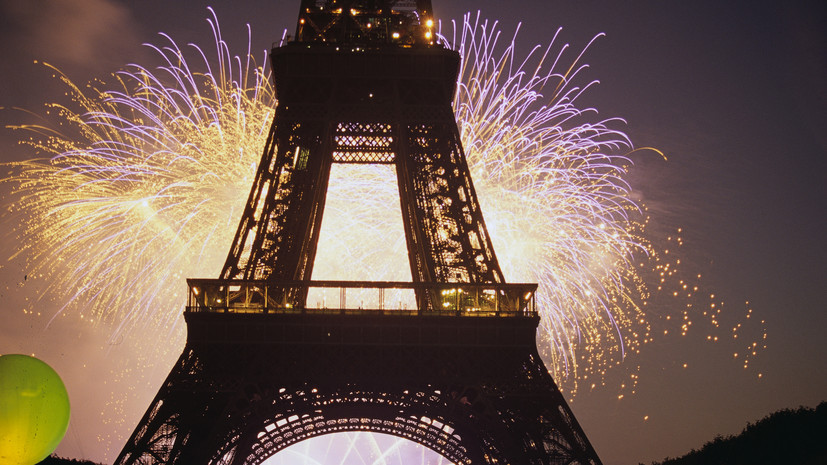 Премьер Франции пообещала запретить продажу фейерверков на День взятия Бастилии — РТ на русском