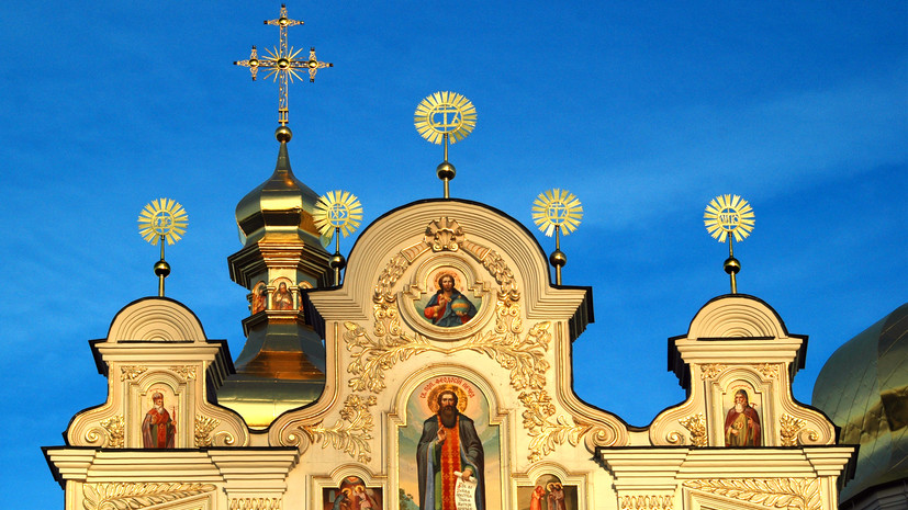Комиссия Минкультуры Украины опечатала церковный магазин Киево-Печерской лавры