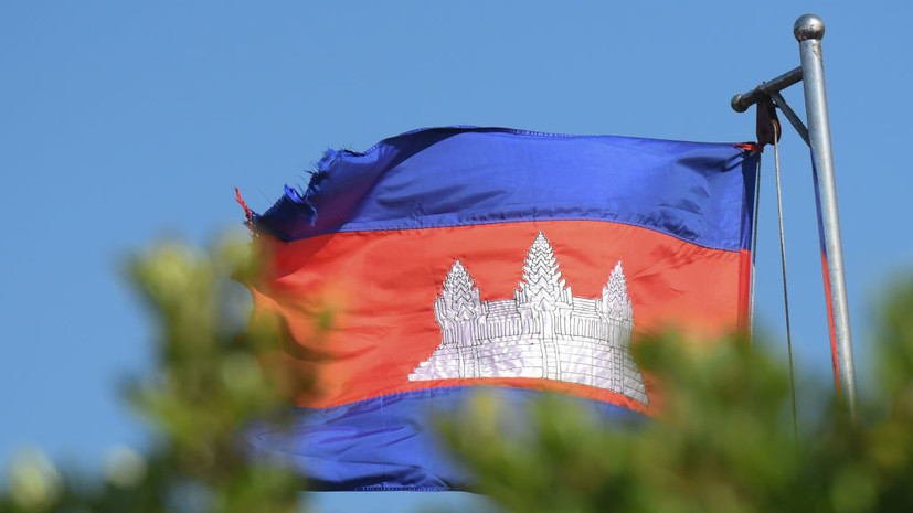 Нацкомитет Камбоджи по разминированию призвал США и Украину отказаться от кассетных бомб