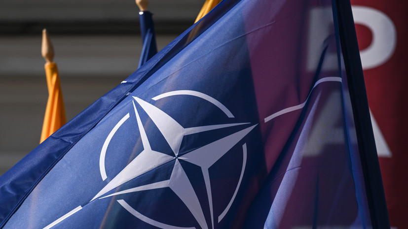 Песков назвал НАТО наступательным альянсом, несущим агрессию