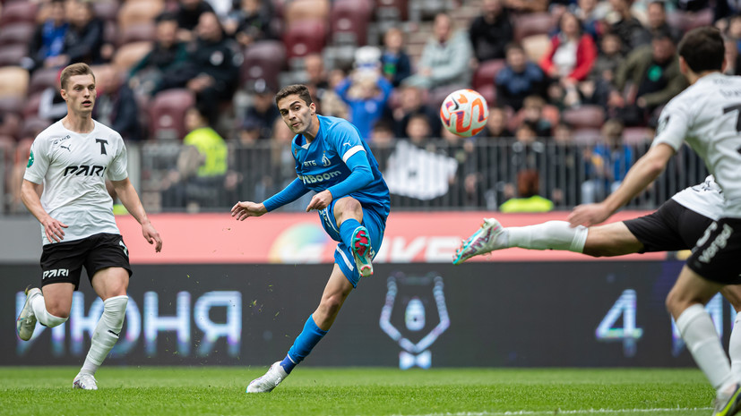 РИА Новости: «Динамо» получило предложение по Захаряну от «Фейеноорда»