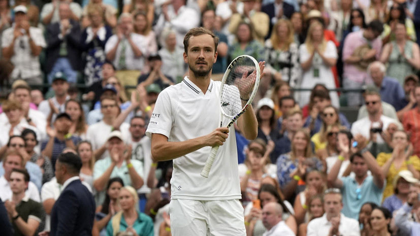 Медведев: рад, что вышел в полуфинал Уимблдона