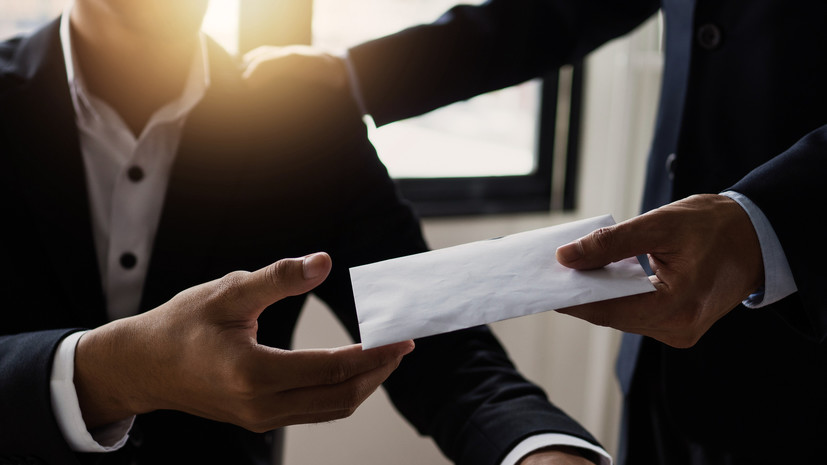 Большинство работодателей в России считают зарплату лучшим способом мотивации сотрудников