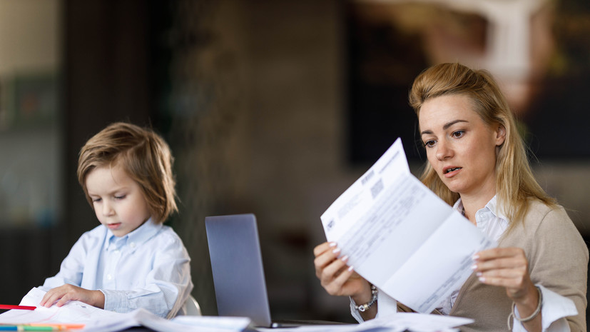 Больше половины россиян рассказали о готовности оплачивать обучение своих детей