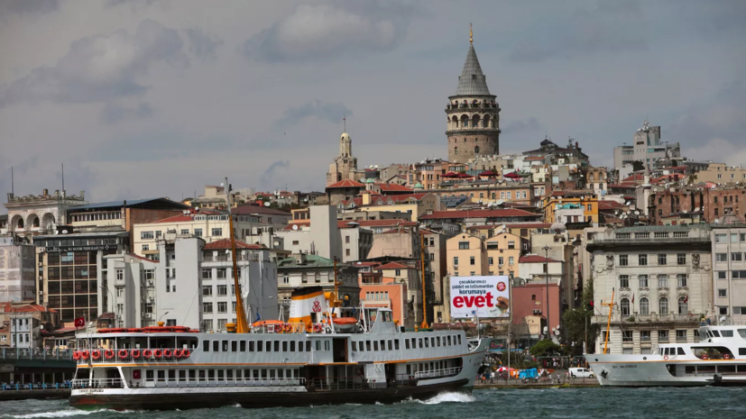 Milliyet: иностранцам запретили выдавать ВНЖ во всех районах Стамбула